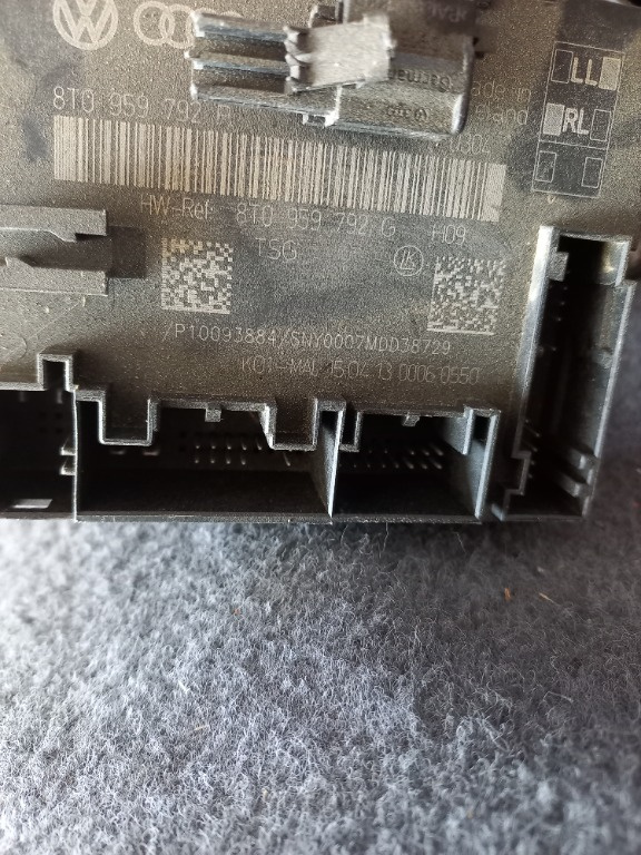 Calculator usa dreapta Audi A5 2008-2015: 8T0959792G