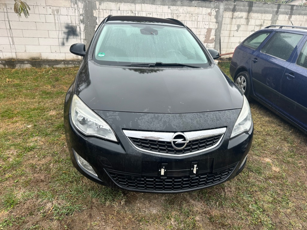 Calorifer radiator caldura Opel Astra J 2012 Break 1.7