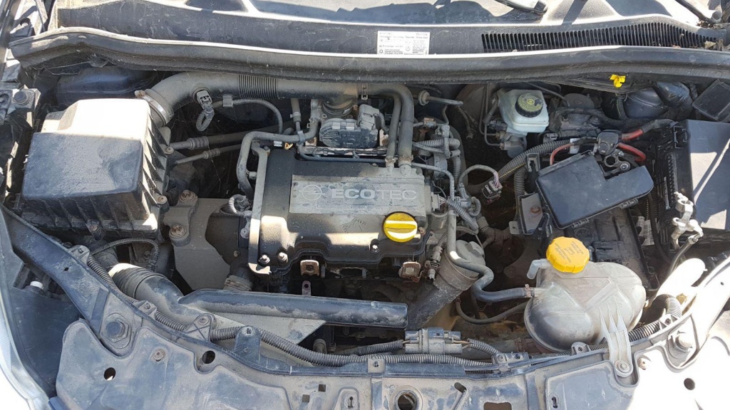 Calorifer radiator caldura Opel Corsa D 