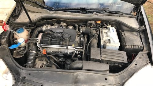 Calorifer radiator caldura VW Golf 5 200
