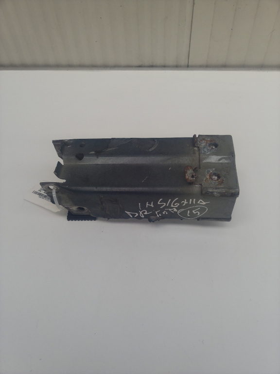 Cap lonjeron dreapta fata Opel Insignia an 2016 cod piesa 13235555