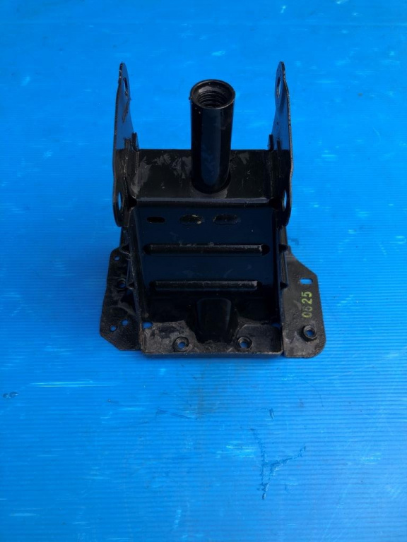 Cap lonjeron dreapta Mercedes B Class w245 2008