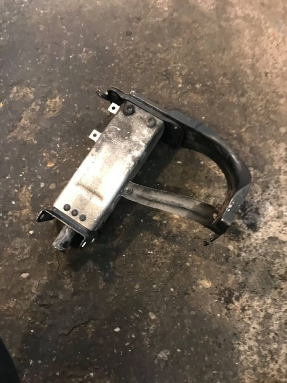 Cap Lonjeron Dreapta MERCEDES W211 E Class E220 CD