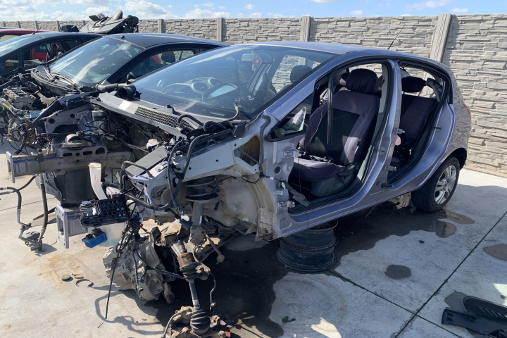 Capac acumulator / baterie Opel Corsa D 
