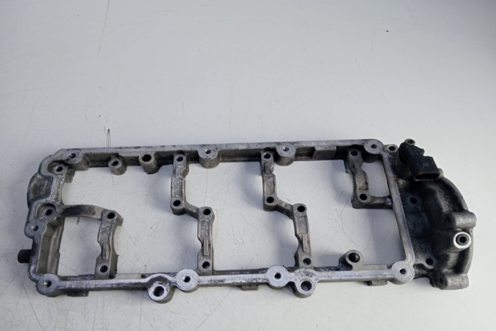 Capac axe came/ chiulasa stanga Volkswagen VW Touareg generatia 1 7L [2002 - 2007]