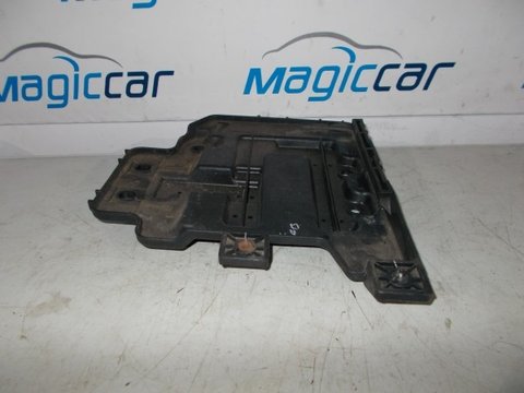 Capac baterie Hyundai I20 - 37151 1j450 (2008 - 2012)