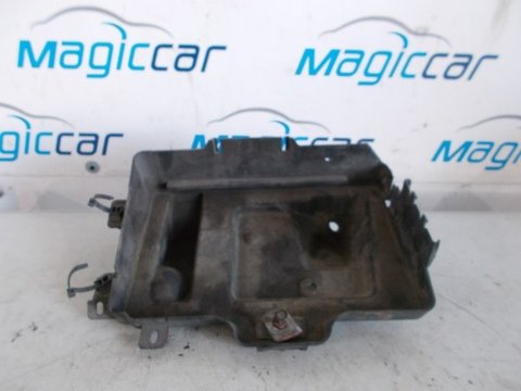 Capac baterie Opel Astra H - 13110827 (2004 - 2010)