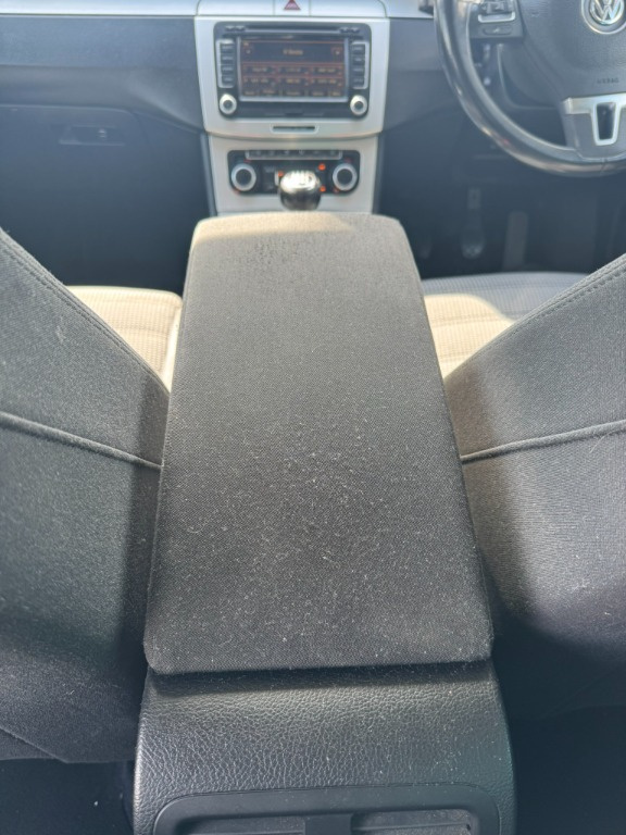 Capac cotiera VW Passat CC din 2010 textil