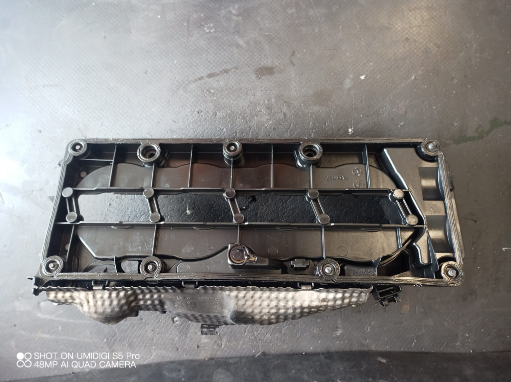 Capac culbutori Audi A4 B8/8K [2007 - 2011] 2.0 tdi CAG CAH - COD 03L103469