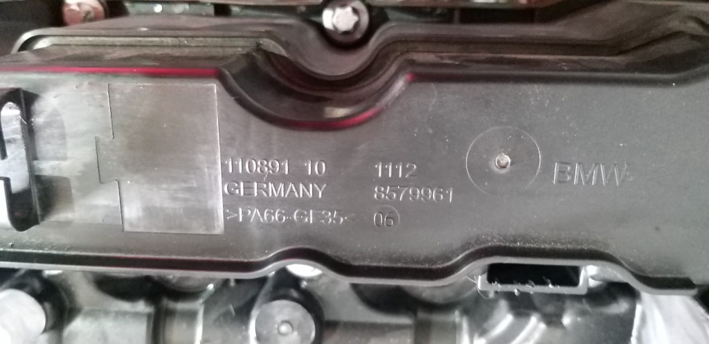 Capac culbutori BMW X1 (F48) xDrive20d 2