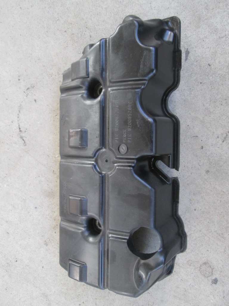 Capac culbutori capac chiulasa 8200852689 / 8200677518A Megane 2 facelift 1.9 DCI euro 4 2006 2007 2008