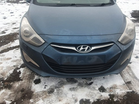 Capac culbutori Hyundai i40 2012 COMBI 1.7CRDI