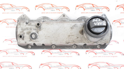 Capac culbutori VW Bora 1.9 TDI 03810347