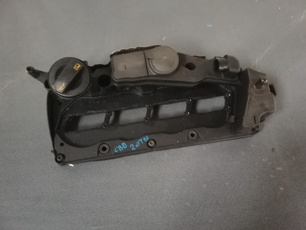 Capac culbutori VW Passat B6 2.0 TDI 110 cai motor CBD CBDA cod 03L103469 an 2008 2009 tacheti axe