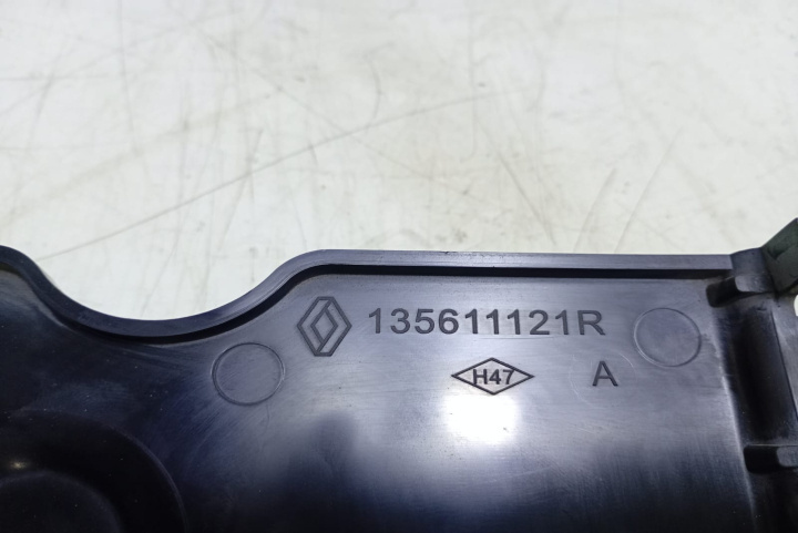Capac distributie 135611121R Mercedes-Be