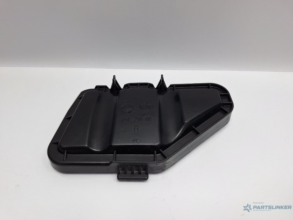 Capac far SKODA SUPERB 3U4 2001 - 2008 TDI AVF, AWX HELLA 24675600 3U0941608