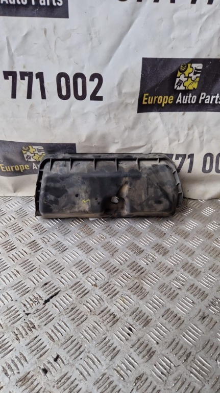 Capac injectoare Renault Master 2. 5 dci cod motor G9U750 an 2006 cod 8200397655