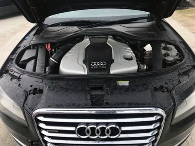 Capac motor 3.0 CDTA 250 cai putere Audi A8 4H din