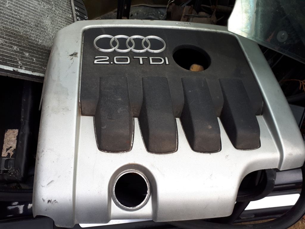 Capac motor audi 2l