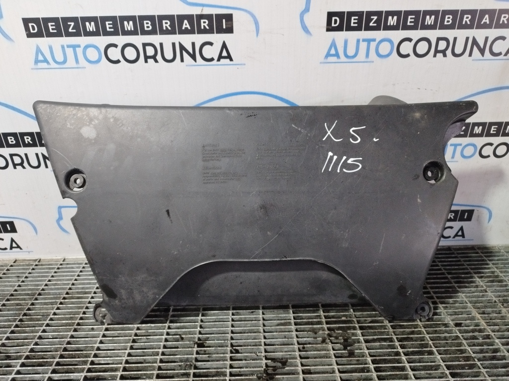 Capac motor BMW X5 E53 2000 - 2003