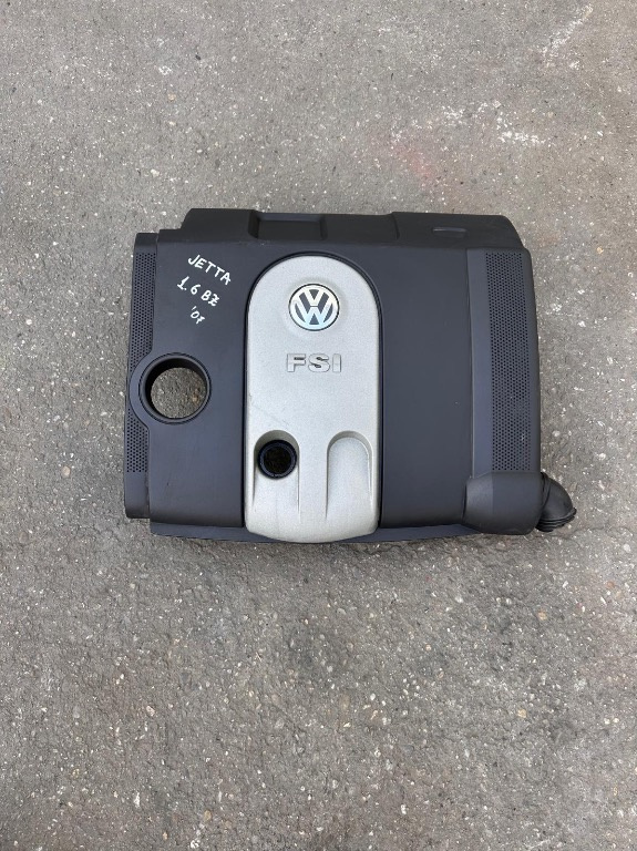 Capac motor carcasa filtru aer VW Jetta 1.6 FSI BLF