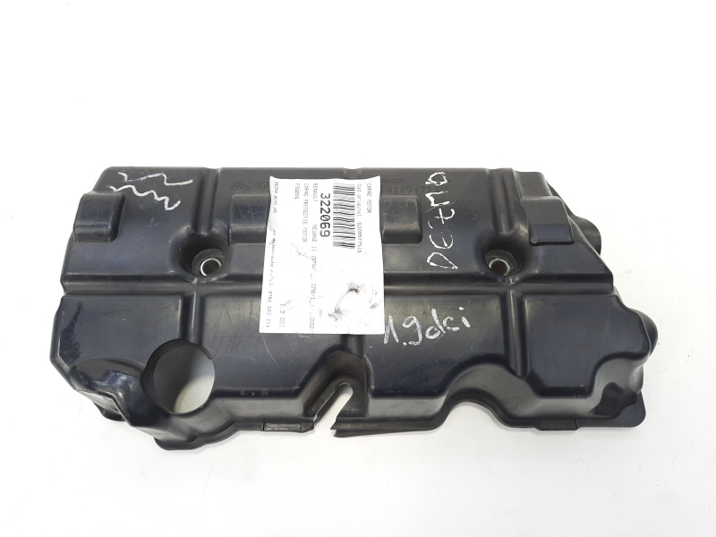 Capac motor, cod 8200677518, Renault Megane 2, 1.9 DCI, F9Q804 (id:322069)