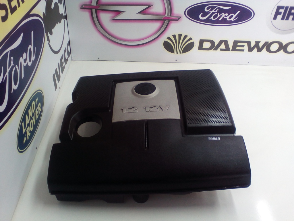 Capac motor cu carcasa filtru aer Skoda Fabia 1.2 12V benzina