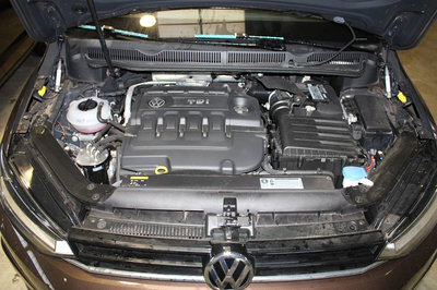 Capac motor distributie superior VW Touran din 201