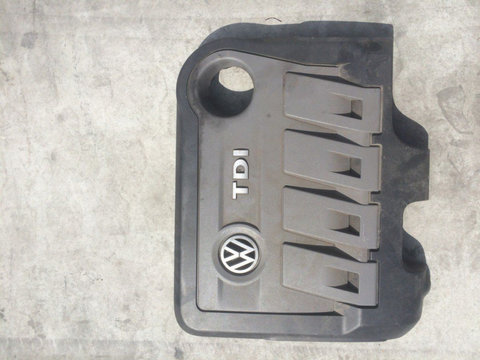 Capac motor plastic VW GOLF 6