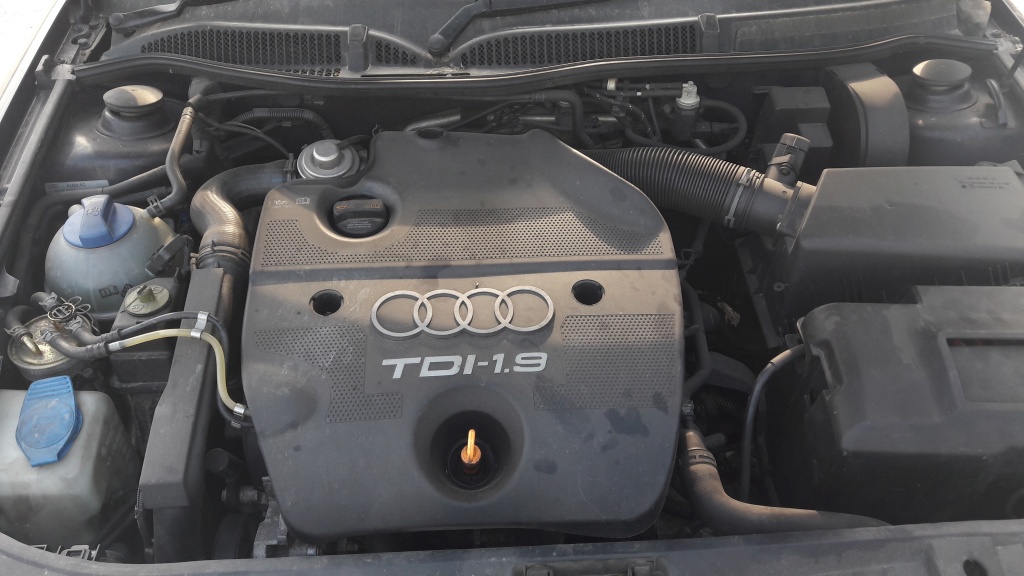 Capac motor protectie Audi A3 8L 2001 br