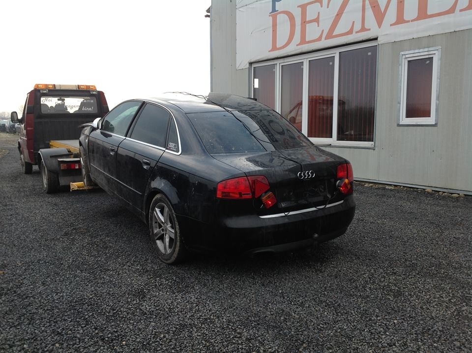 Capac motor protectie Audi A4 B7 2007 Berlina 2.0 tdi