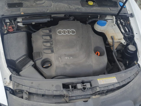 Capac motor protectie Audi A6 C6 2010 AVANT 2.0