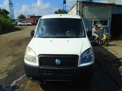 Capac motor protectie Fiat Doblo 2006 VAN 1.3 D