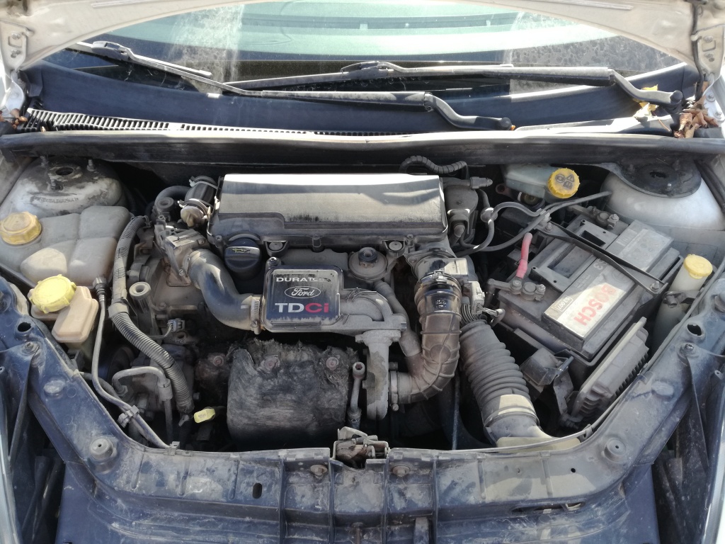 Capac motor protectie Ford Fiesta 5 2004