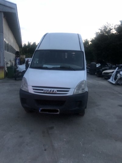 Capac motor protectie Iveco Daily IV 2008 MICROBUS