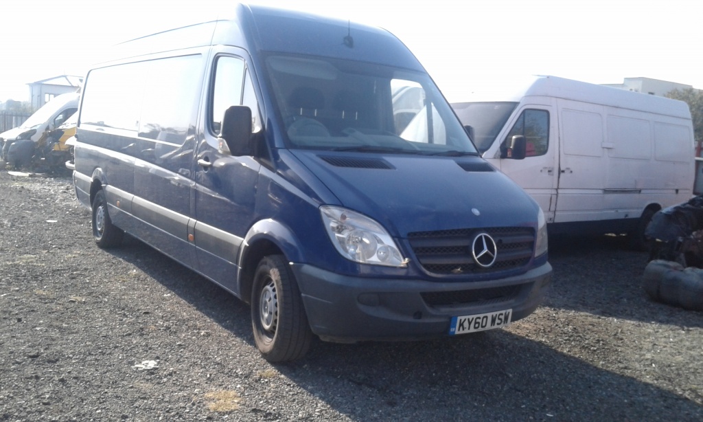 Capac motor protectie Mercedes Sprinter 906 2010 EURO 5 2.2cdi