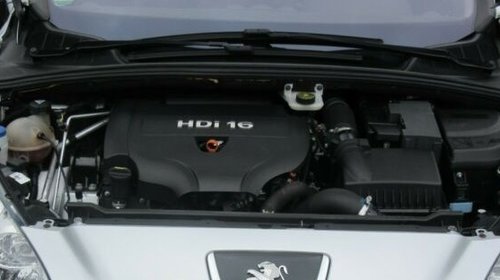 Capac motor protectie Peugeot 308 2009 B