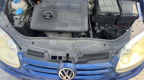 Capac motor protectie Volkswagen Golf 5 