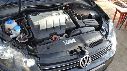 Capac motor protectie Volkswagen Golf 6 