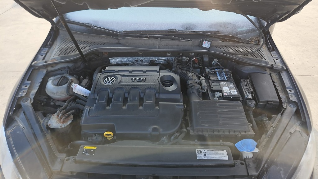 Capac motor protectie Volkswagen Golf 7 