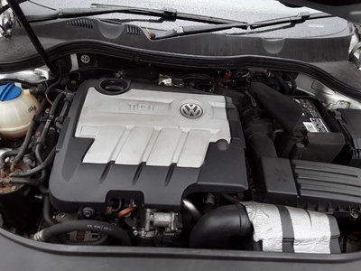 Capac motor protectie Volkswagen Passat B6 2008 Se