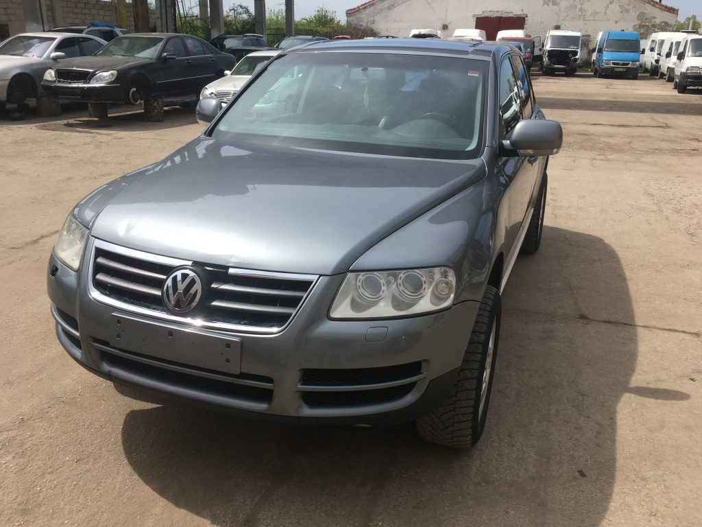 Capac motor protectie Volkswagen Touareg 7L 2005 SUV 2.5