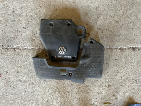 Capac motor Volkswagen Golf 4 1.6 benzina