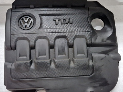 Capac motor VW Passat B8 2017 cod 04L103954T