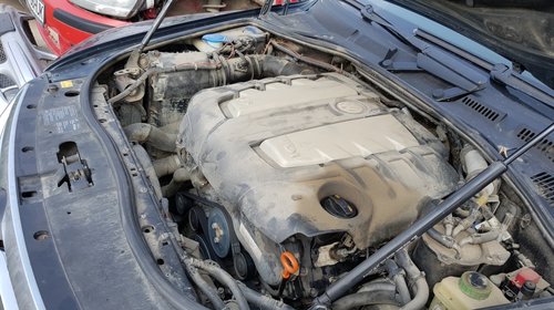 Capac motor VW TOUAREG 7L FACELIFT 3.0TD