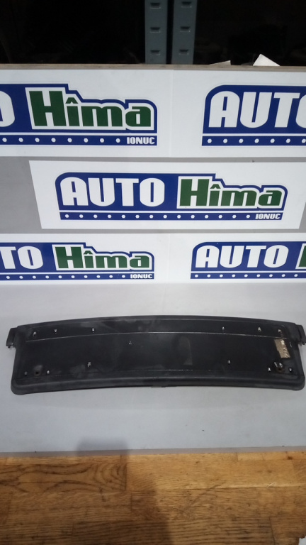 Capac numar de inmatriculare de pe bara 51.11-8195288 BMW Seria 3 E46 1997-2006