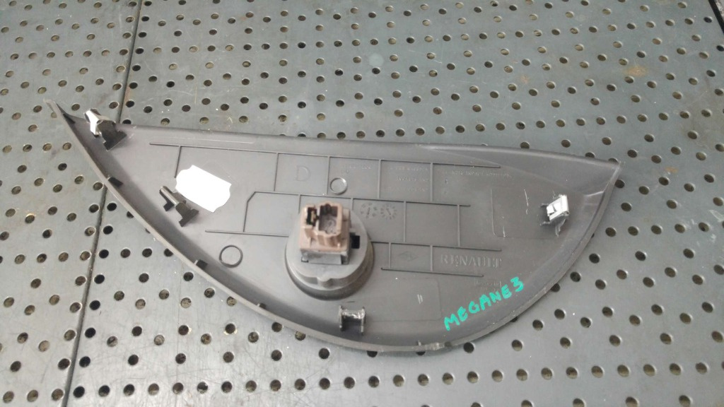 Capac ornament cu buton airbag renault m
