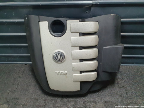 Capac ornament motor VOLKSWAGEN TOUAREG (7LA, 7L6, 7L7) [ 2002 - 2013 ] R5 TDI (BAC, BPE) 128KW|174HP OEM 070103927 / 070 103 927