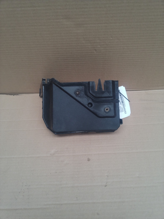 Capac panou sigurante motor Renault Kangoo Ii an 2011 cod piesa 8200744505