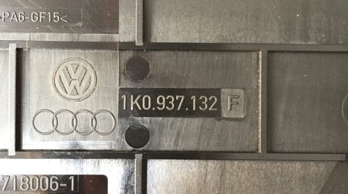 Capac panou sigurante VW Golf 5